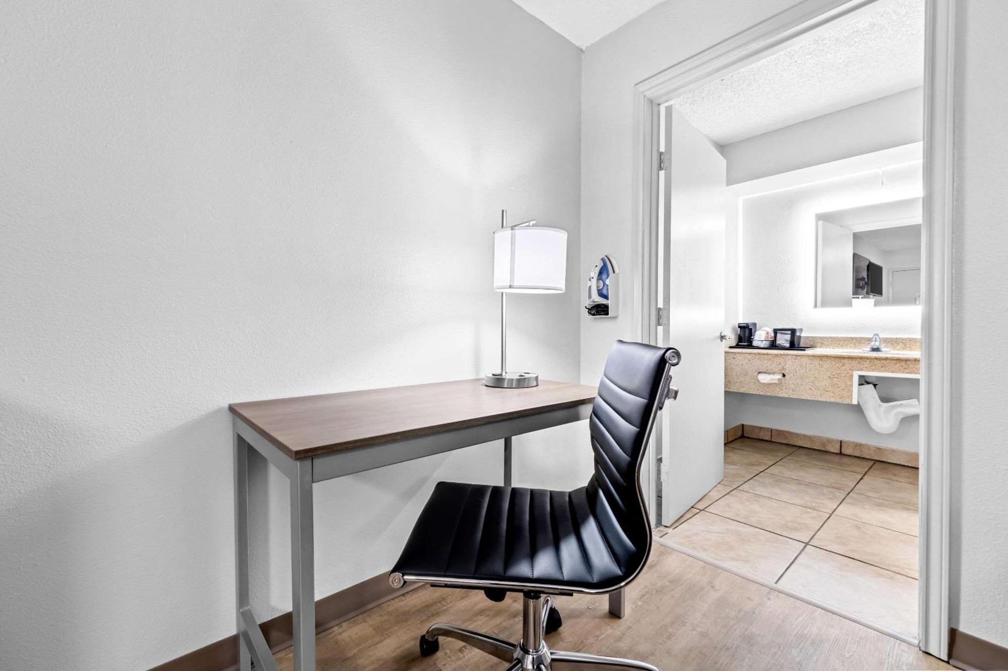 Quality Inn Plainview Exteriör bild