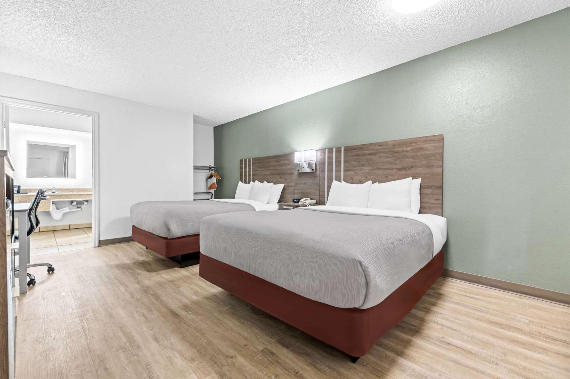 Quality Inn Plainview Exteriör bild